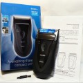 Máy cạo râu cao cấp chống nước sử dụng pin tiện lợi