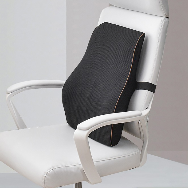 Gối tựa lưng cao su non giúp thư giãn dành cho dân văn phòng