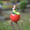 Hoa nhựa lúc lắc 