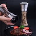 Dụng cụ xay tiêu vặn tay thủy tinh nhỏ gọn 