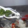 Kẹp càng cua, ghẹ và dụng cụ bóc vỏ nghêu, sò chuyên dụng