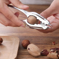 Kẹp càng cua, ghẹ và dụng cụ bóc vỏ nghêu, sò chuyên dụng