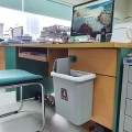 Thùng rác treo cửa bếp thông minh nắp đậy tiện lợi, Màu xám