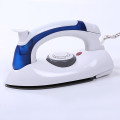 Bàn là hơi nước cầm tay mini thiết kế gấp gọn