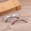 Kính viễn thị gấp gọn cao cấp kèm hộp đựng, Loại 2.0 độ