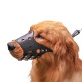 Rọ mõm cho chó chất liệu da mềm có đai nới thoải mái, Size S (5-10kg)