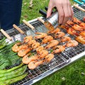 Bếp nướng than hoa BBQ ngoài trời gấp gọn chân cao tiện dụng