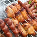 Bếp nướng than hoa BBQ ngoài trời gấp gọn chân cao tiện dụng