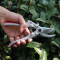 Kéo cắt tỉa cành cây lưỡi thép SK5 dễ dàng sử dụng