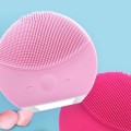 Máy rửa mặt và massage silicon siêu sạch